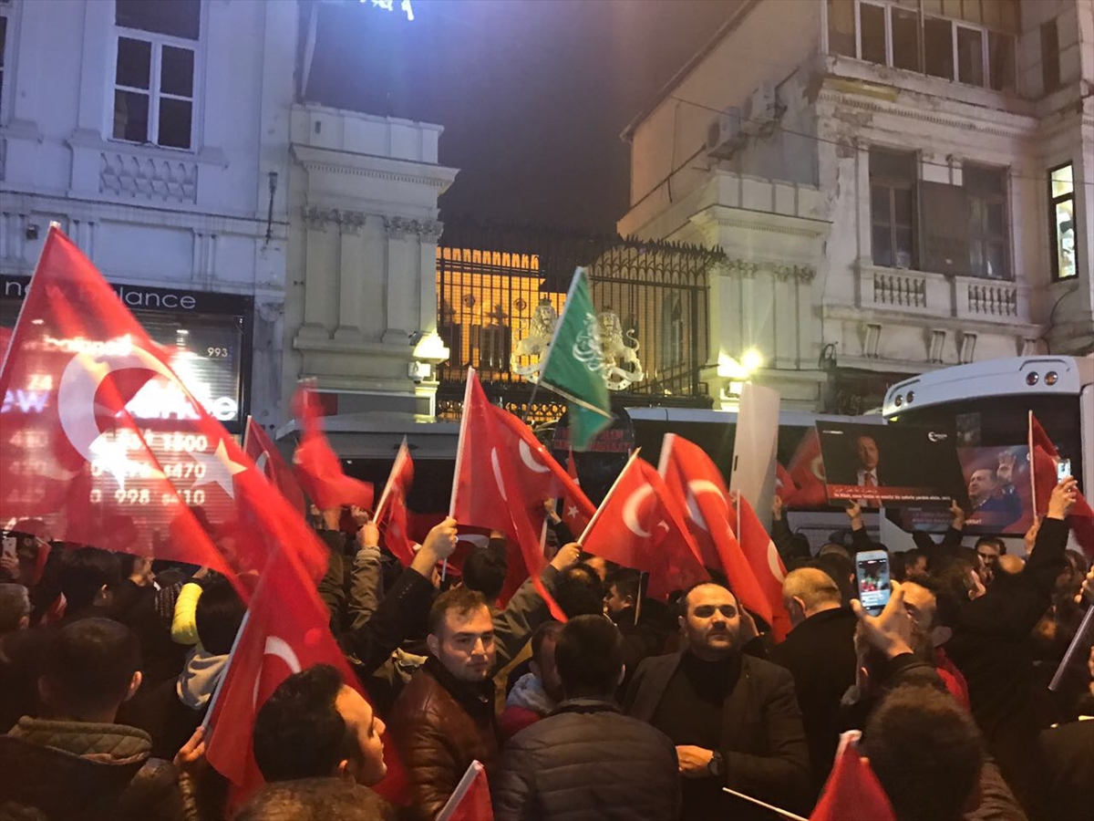 Hollanda'nın İstanbul Başkonsolosluğu önünde protesto! - 649