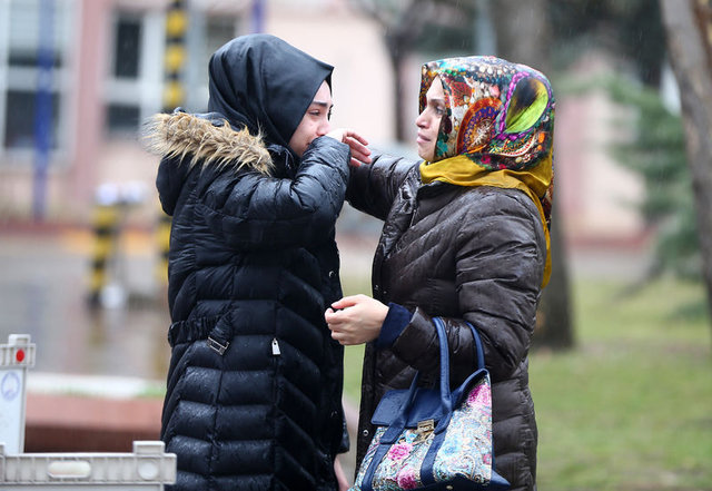 YGS sınavını kaçıranlar gözyaşlarına boğuldu - 1