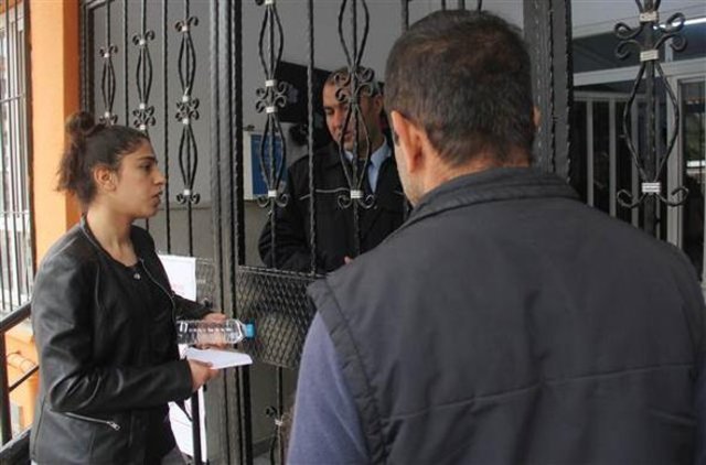 YGS sınavını kaçıranlar gözyaşlarına boğuldu - 11