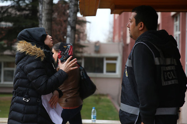 YGS sınavını kaçıranlar gözyaşlarına boğuldu - 20