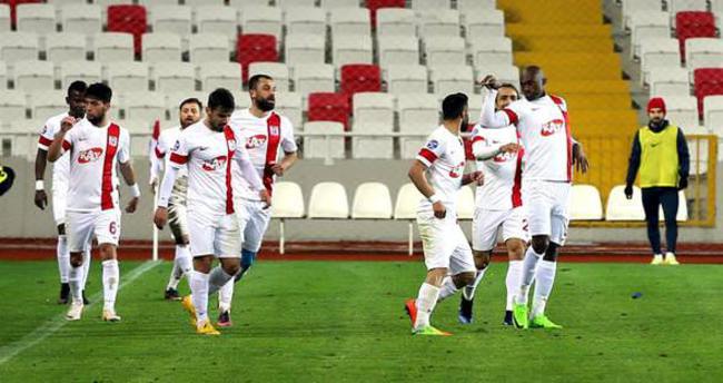 Nusret sevincine kart çıktı! - 1