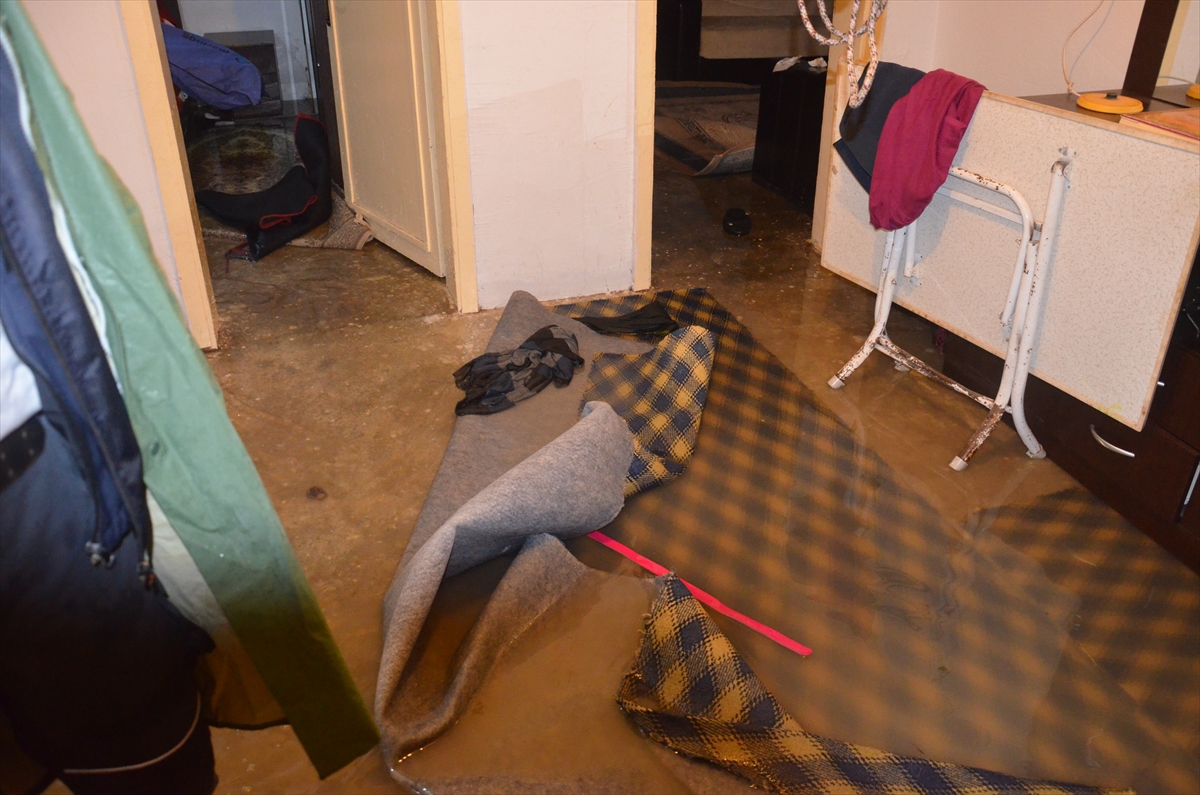 Siirt'te evleri su bastı - 4