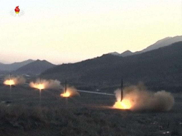 Kuzey Kore'den 'yüksek performanslı füze motoru' denemesi - 18