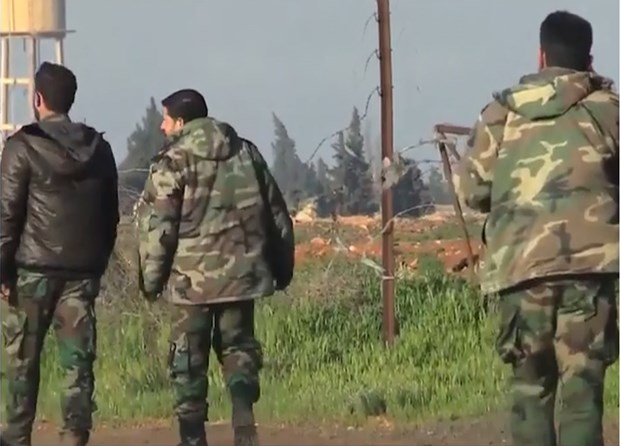 ABD'nin Suriye'de vurduğu Şaryat Hava Üssü'nden ilk görüntüler - 3