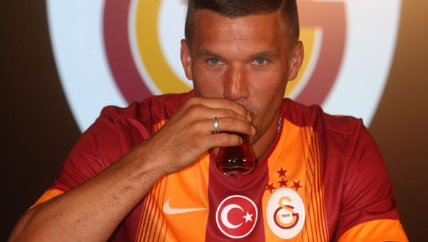 Süper Lig'de futbolcuların maaşları dudak uçuklattı! - 27