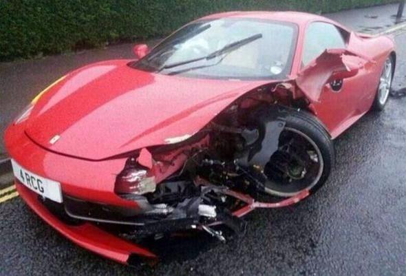 Ferrari ortadan ikiye bölündü! Son halini görenler şok oldu - 7