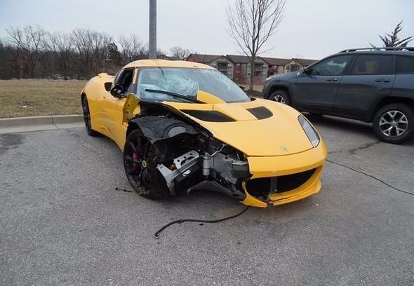 Ferrari ortadan ikiye bölündü! Son halini görenler şok oldu - 20