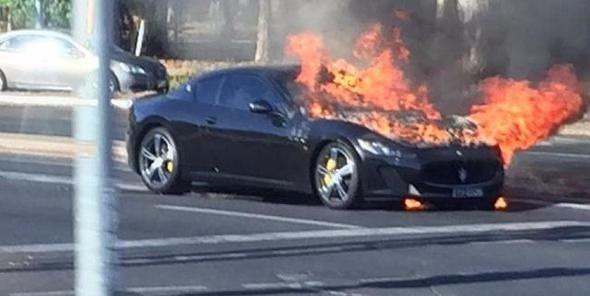 Ferrari ortadan ikiye bölündü! Son halini görenler şok oldu - 23