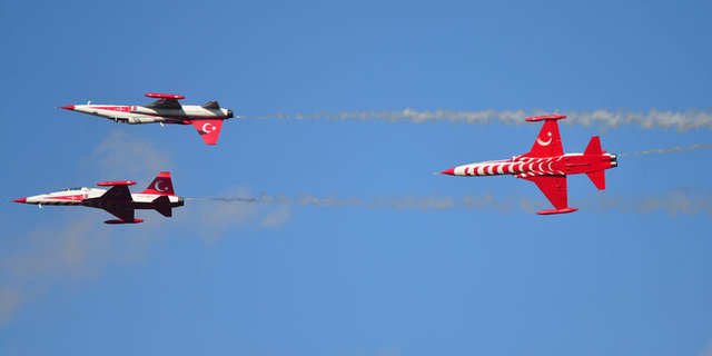 Türk Yıldızları, Şanlıurfa'da nefes kesti! - 3