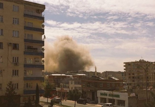 Diyarbakır'daki patlamadan ilk kareler - 43
