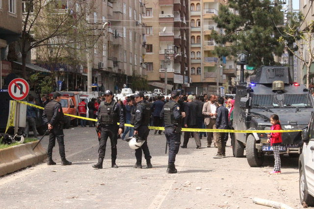 Diyarbakır'daki patlamadan ilk kareler - 49
