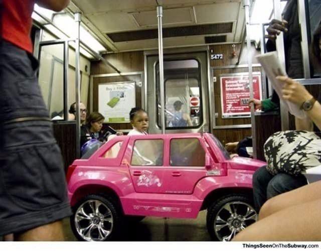 Metroda ilginç görüntü! Bu kadarı da 'pes' dedirtti! - 30