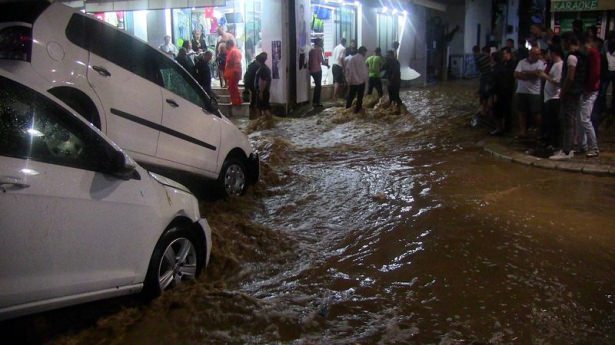 Bodrum'u sel vurdu - 19