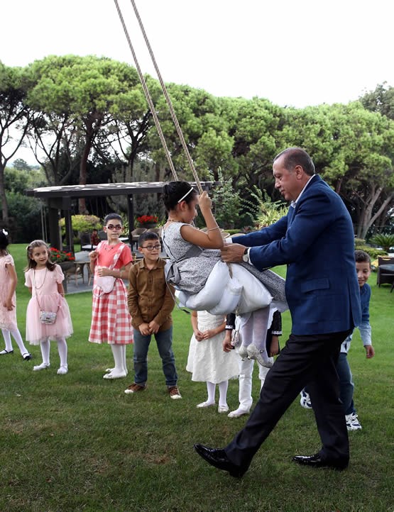Erdoğan çocuklarla buluştu - 12