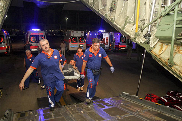 Yaralı ve hasta hacılar yurda getirildi - 2