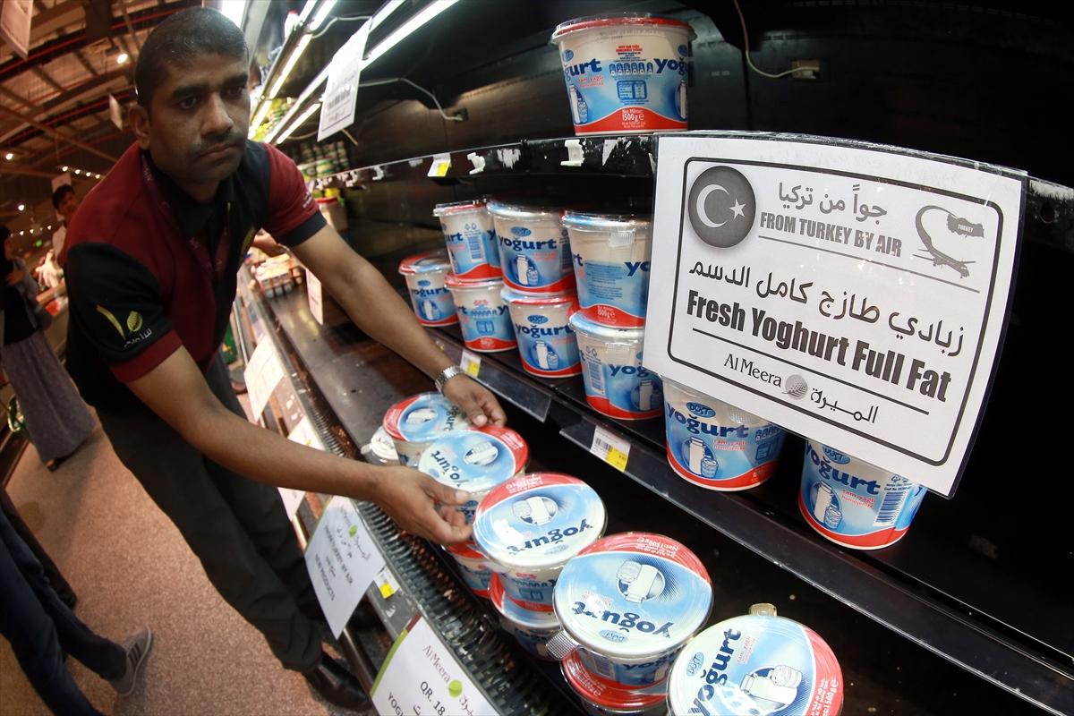 Türkiye'nin gönderdiği gıda ürünleri Katar'a ulaştı - 609