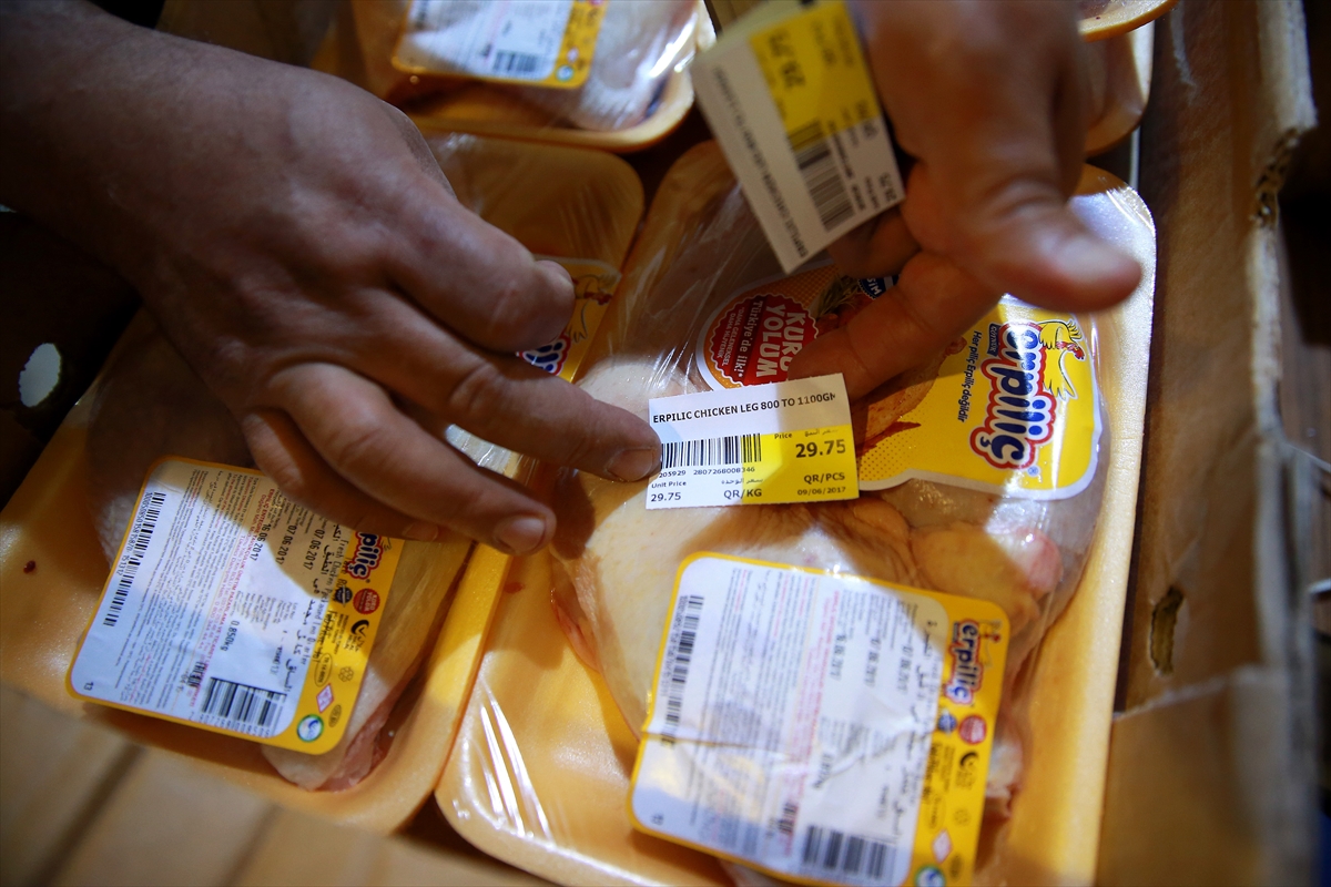 Türkiye'nin gönderdiği gıda ürünleri Katar'a ulaştı - 590