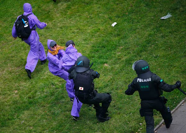 Hamburg'da G20 protestoları! - 746