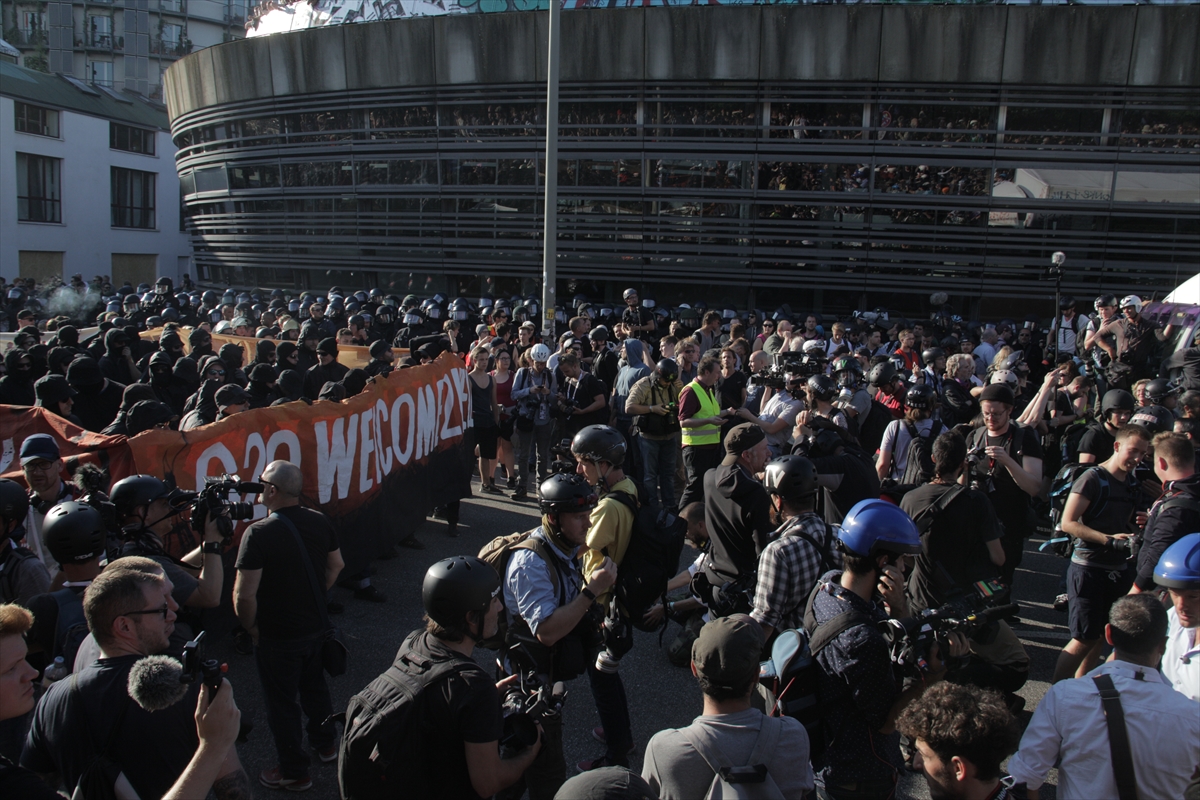 Hamburg'da G20 protestoları! - 709