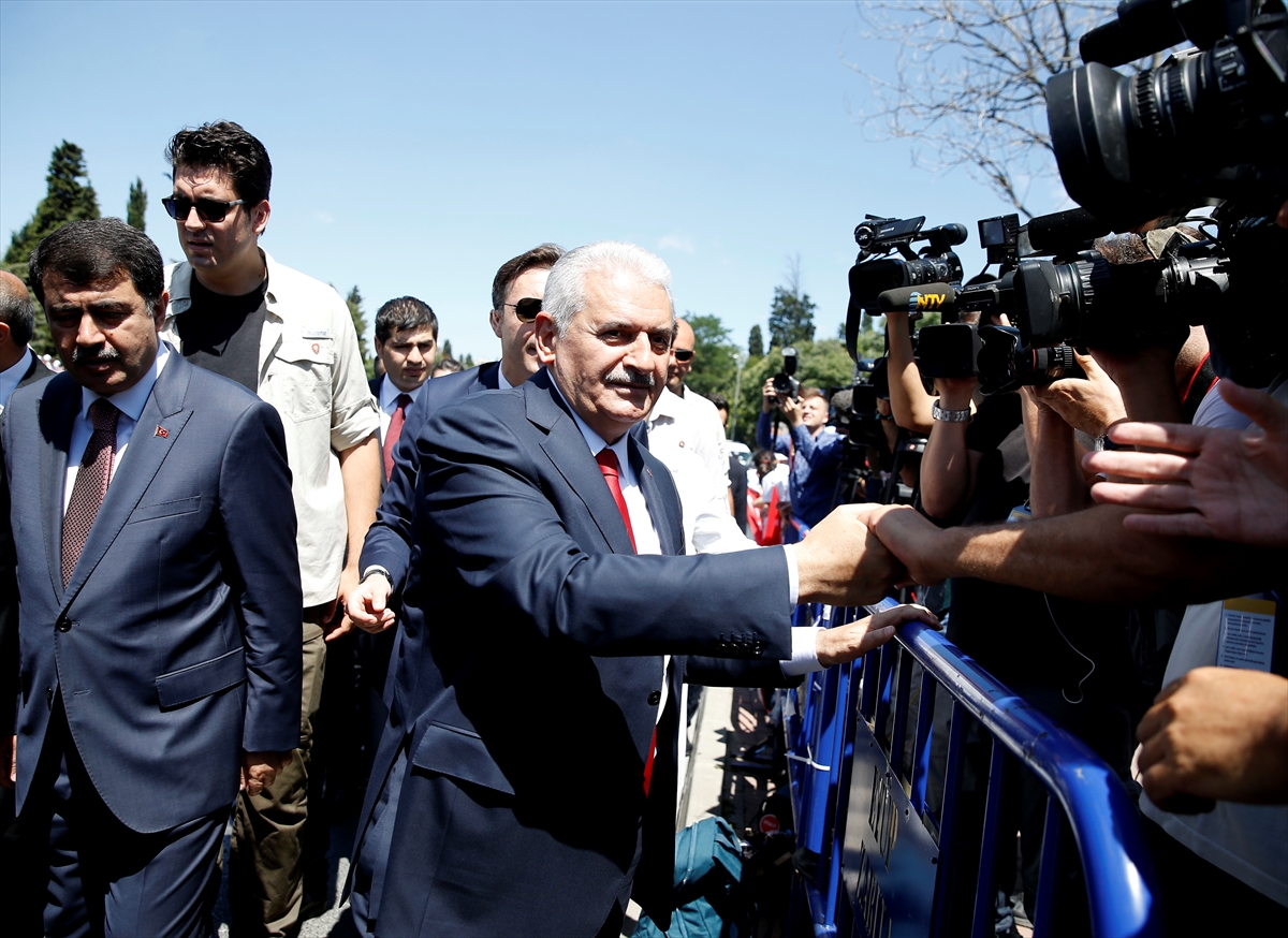 Erdoğan ve Yıldırım 15 Temmuz şehitliğine ziyaret - 561