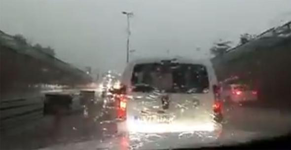 İstanbul'u yağmur vurdu! İşte fotoğraflar! - 18
