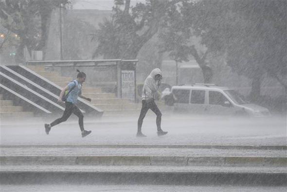 İstanbul'u yağmur vurdu! İşte fotoğraflar! - 3