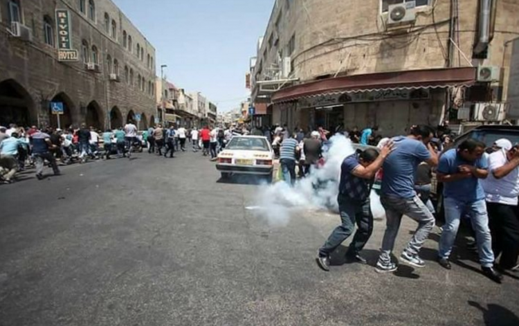 İsrail Filistinliler'e müdahale etti: Yaralılar var! - 1