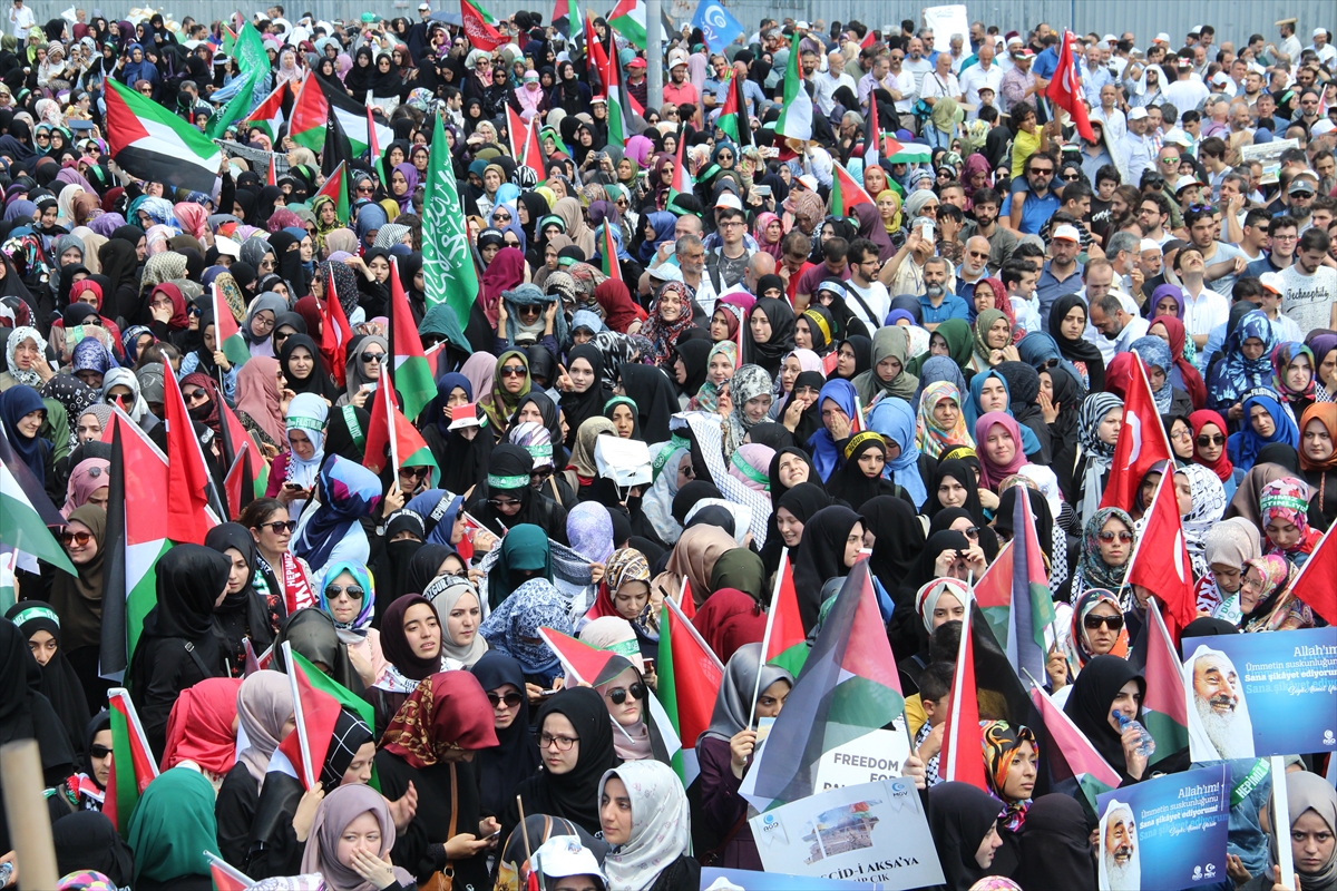 İsrail Beyazıt Meydanı'nda protesto edildi! - 6