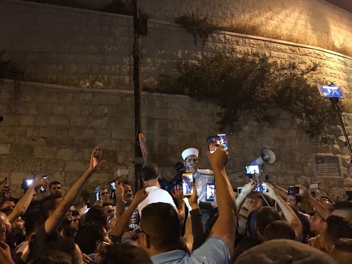 Mescid-i Aksa'da dün gece! - 3