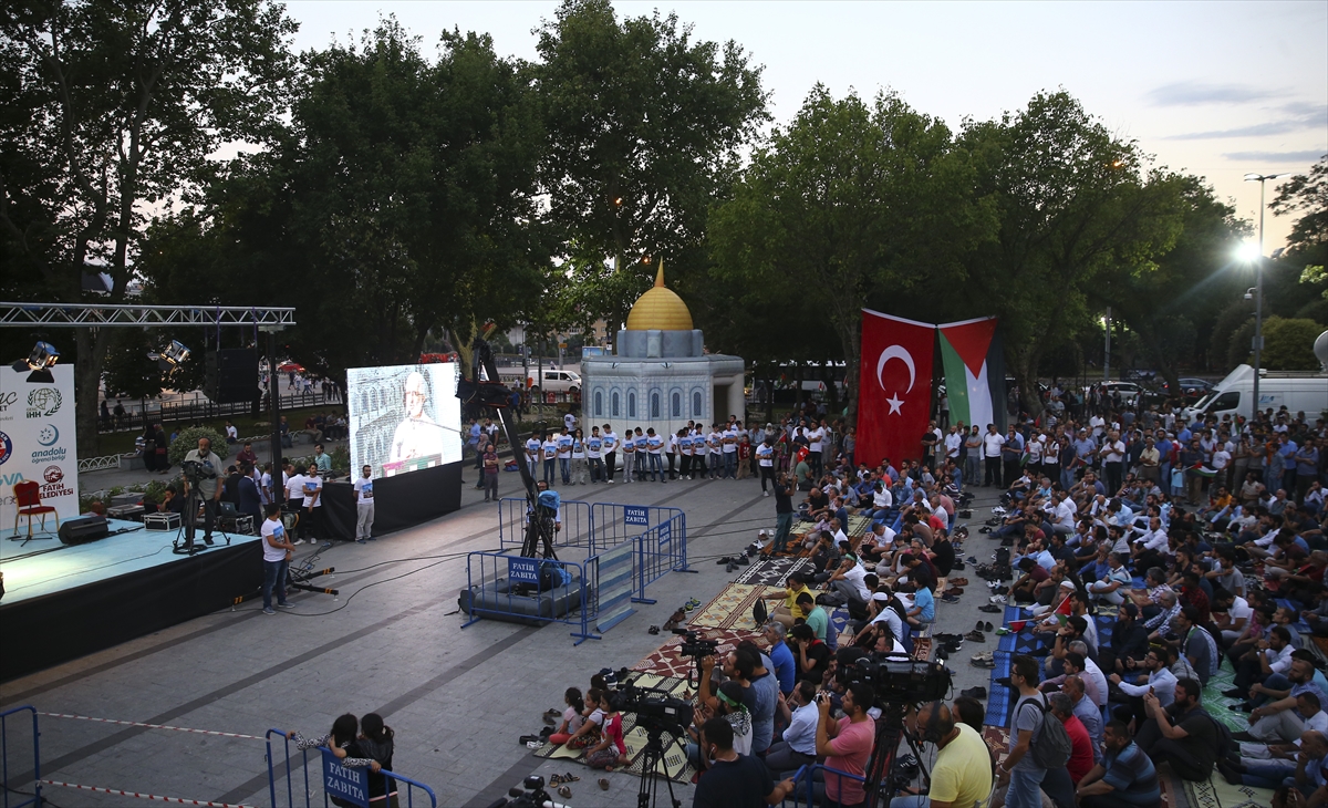 İsrail bir kez daha Saraçhane'de protesto edildi - 538