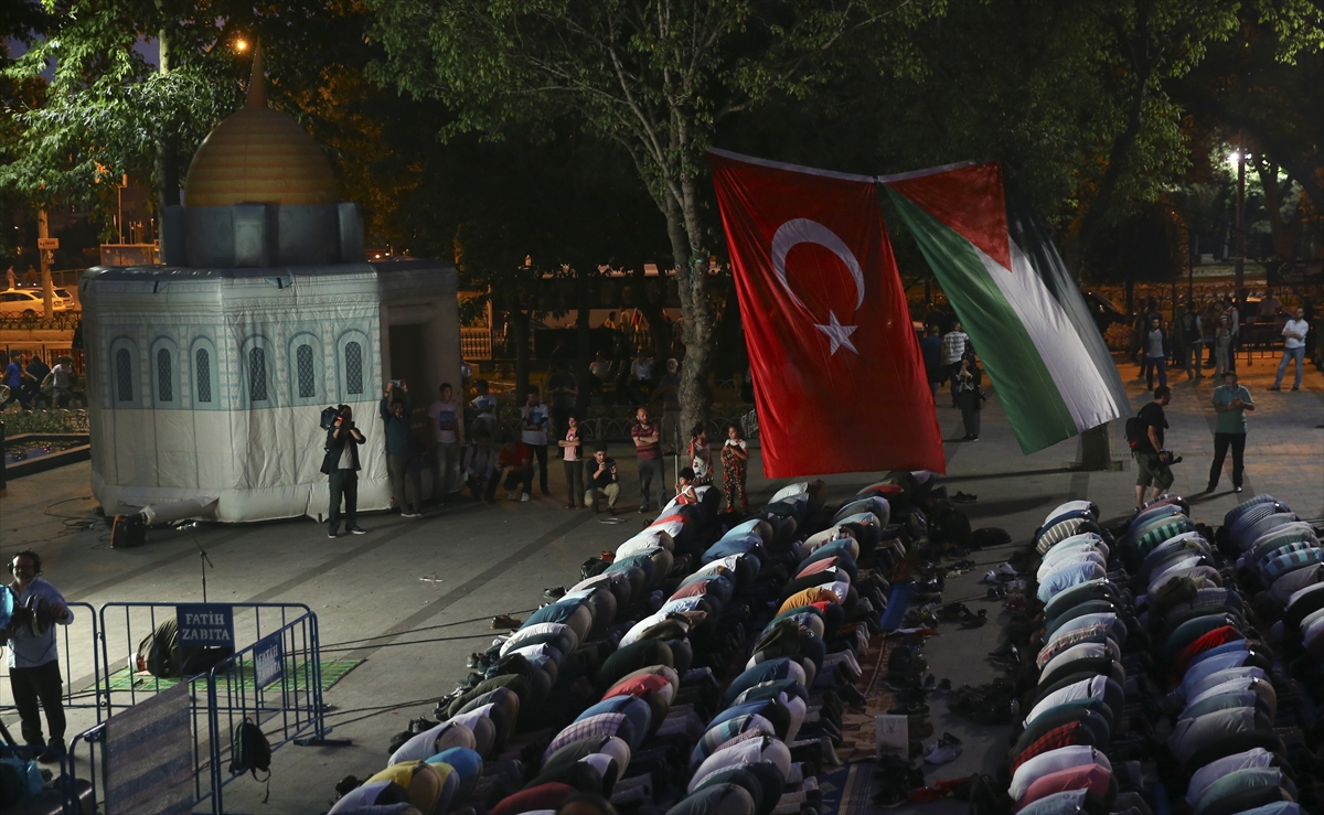 İsrail bir kez daha Saraçhane'de protesto edildi - 823