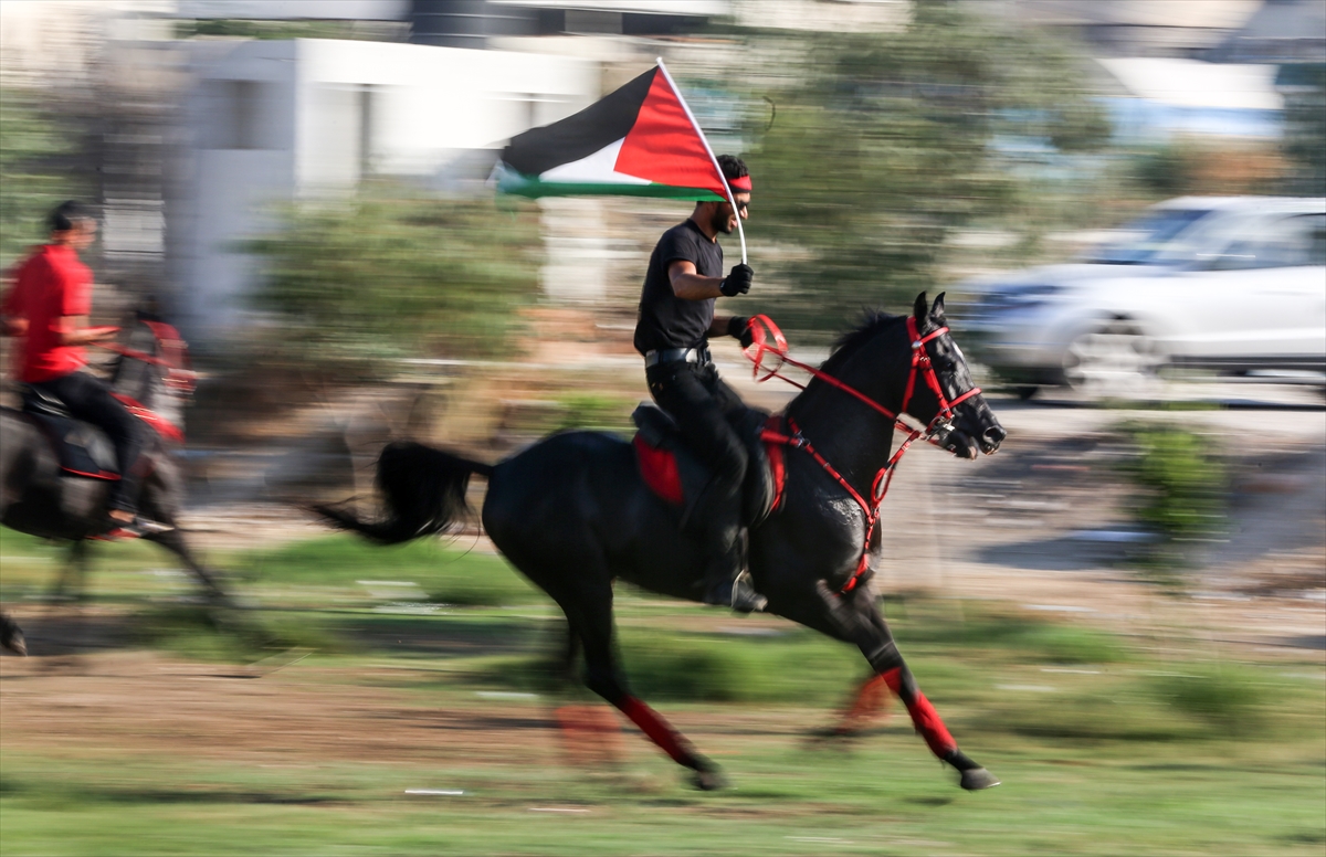 Filistinliler Aksa'ya destek için 'at' koşturdular! - 3