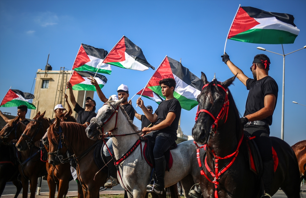 Filistinliler Aksa'ya destek için 'at' koşturdular! - 2