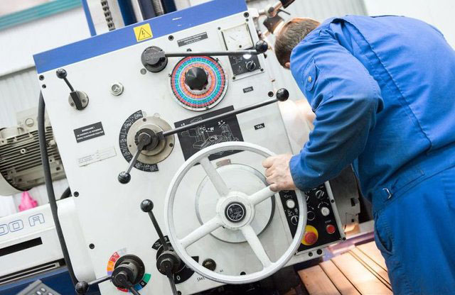 Savaş uçaklarının üretim aşaması - 27