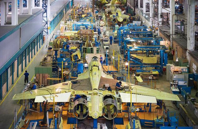 Savaş uçaklarının üretim aşaması - 23