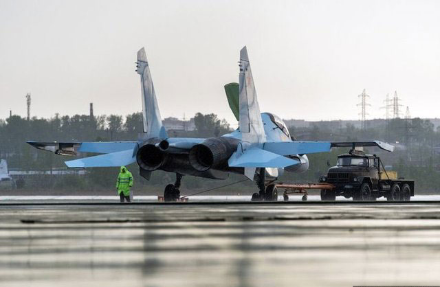 Savaş uçaklarının üretim aşaması - 32