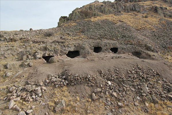 Tarihi kalede 4 bin yıllık 'gizli geçit' bulundu - 1