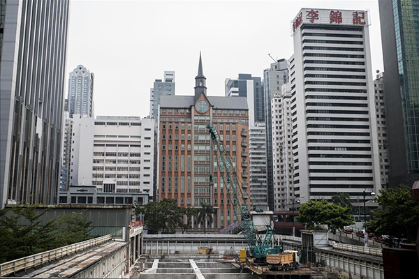 Hong Kong ekonomisi düşüşe geçti - 11