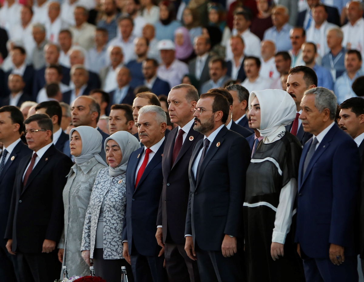 Ak Parti'nin 16. yıl dönümü etkinliklerle kutlandı - 1