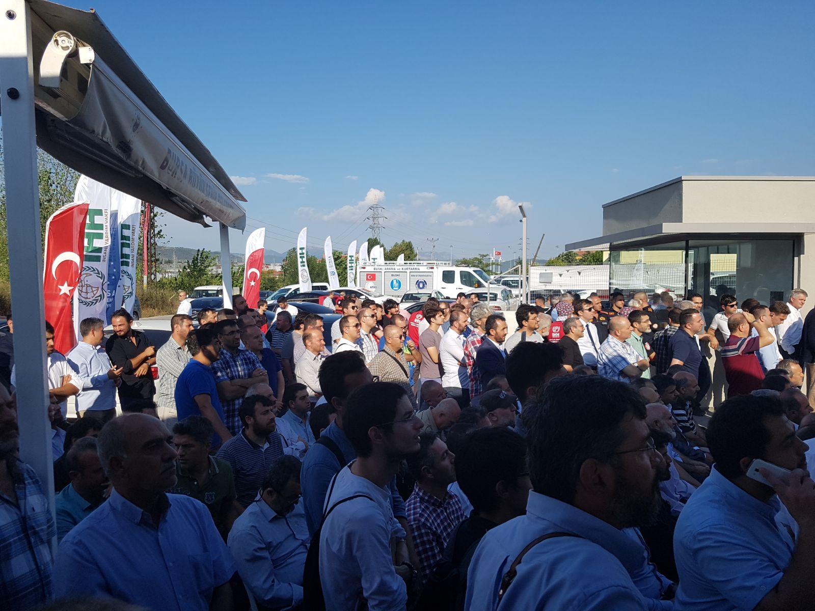 Afetin yıldönümünde İHH'dan Afet Koordinasyon Merkezi - 0