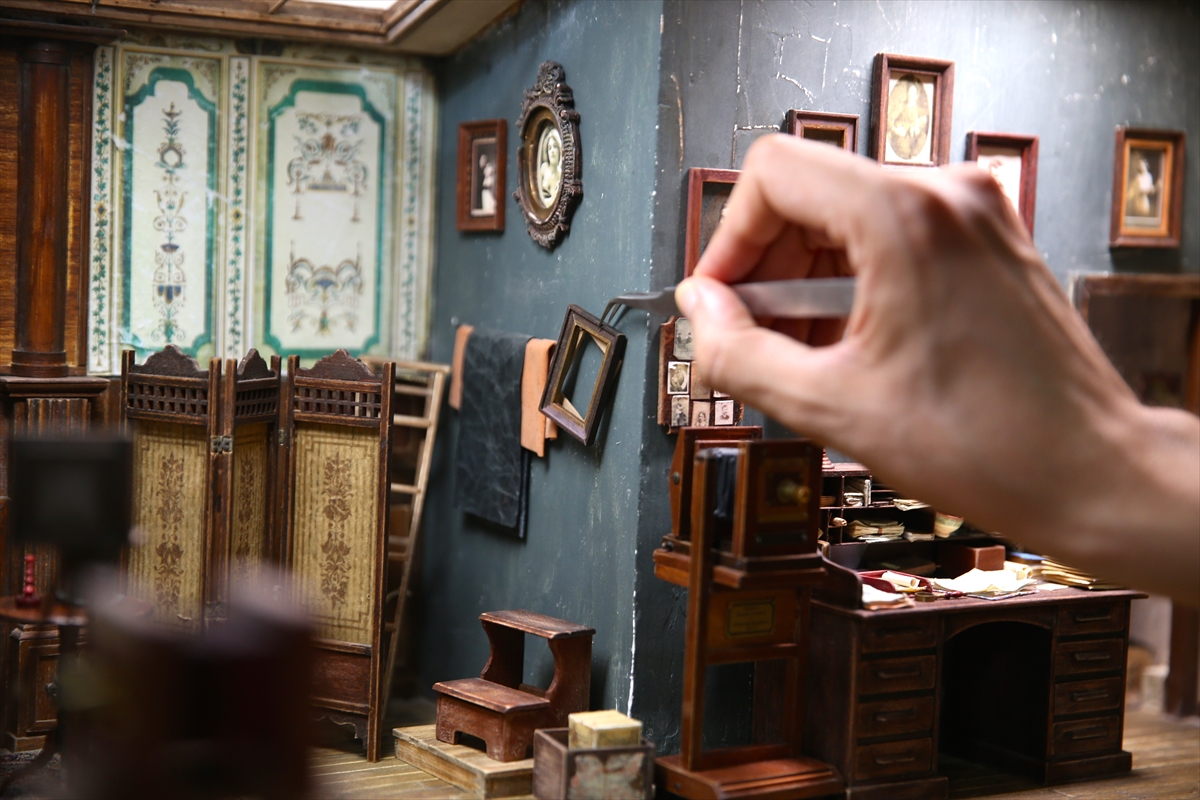 Iraklı sanatçının 'avuç içine' sığan eserleri - 5