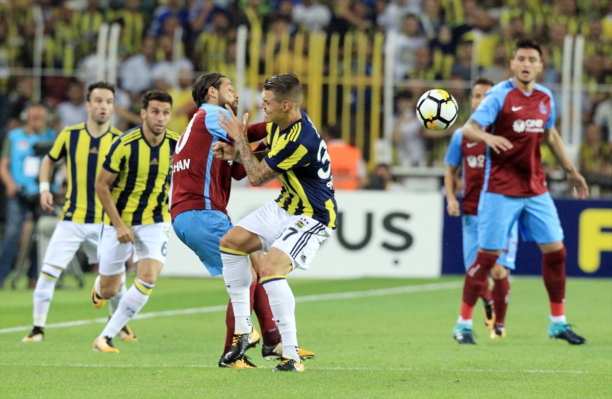 Fenerbahçe-Trabzonspor karşılaşmasından kareler - 0