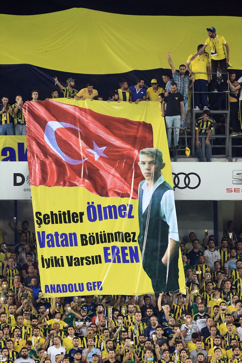 Fenerbahçe-Trabzonspor karşılaşmasından kareler - 0