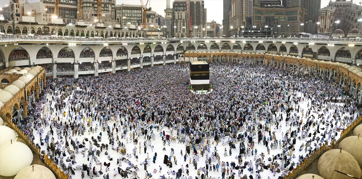 Kabe'de hacı adaylarının yağmur sevinci - 2