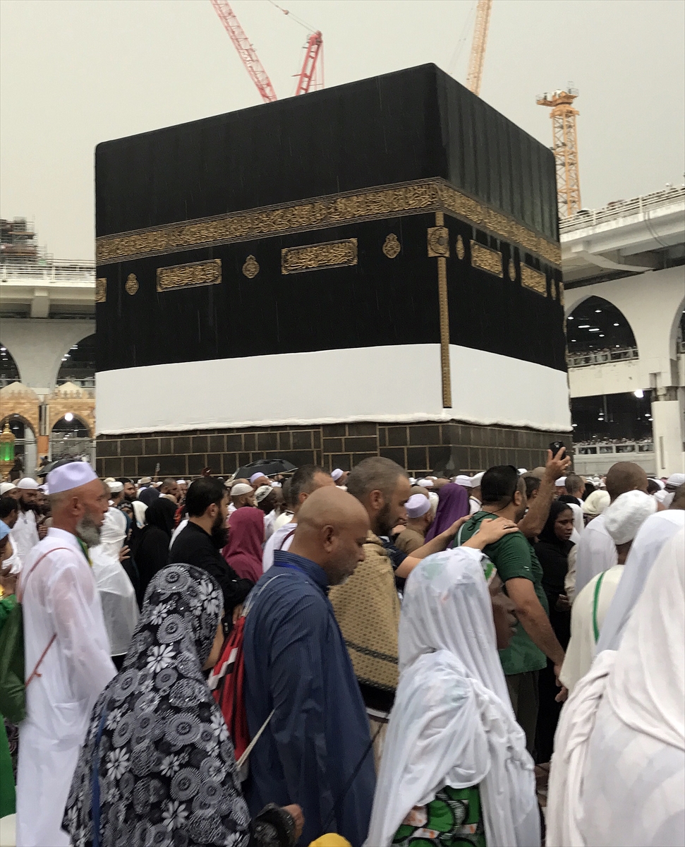 Kabe'de hacı adaylarının yağmur sevinci - 9