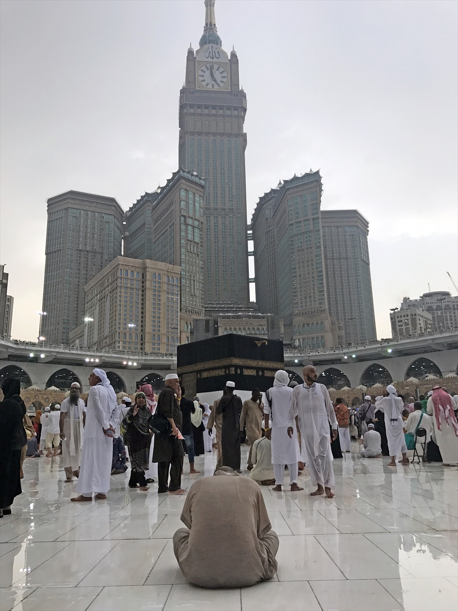Kabe'de hacı adaylarının yağmur sevinci - 17