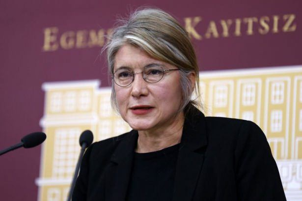 Siyasi isimler kaç yaşında? - 3