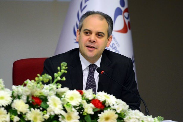 Siyasi isimler kaç yaşında? - 10