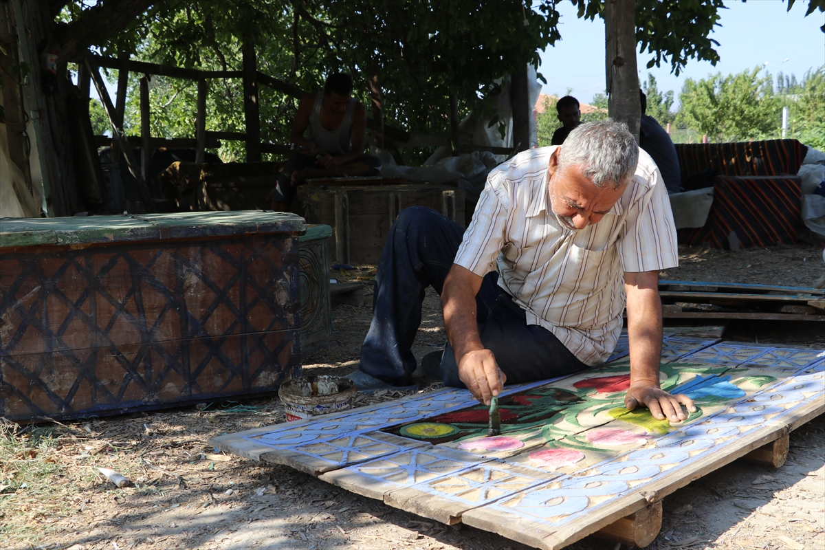 Hurda malzemelerinden sanat eseri yapıyorlar - 5