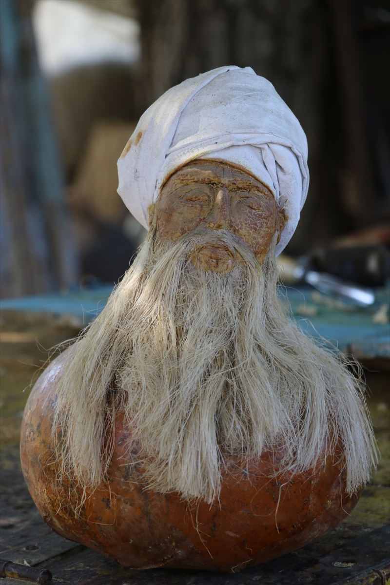 Hurda malzemelerinden sanat eseri yapıyorlar - 7